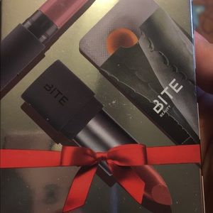 Cheek/lip tint, clear lipgloss, Bite lip samples